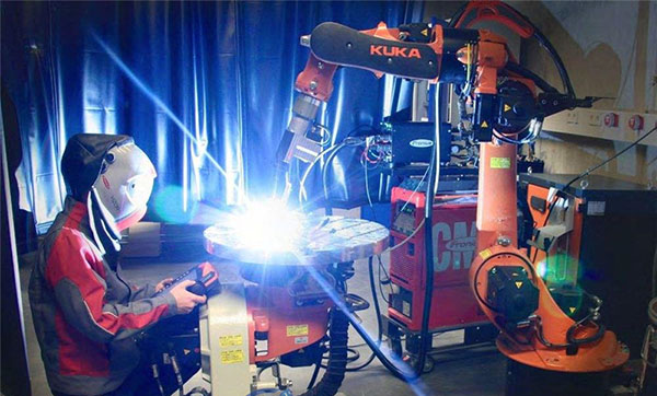 国内二手焊接机器人集成系统的开发